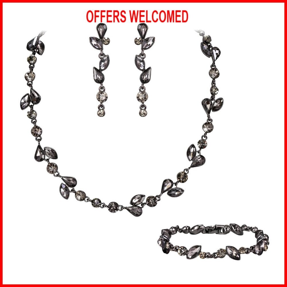 Crystal Jewelry Set with Marquise Rhinestone Leaf Design